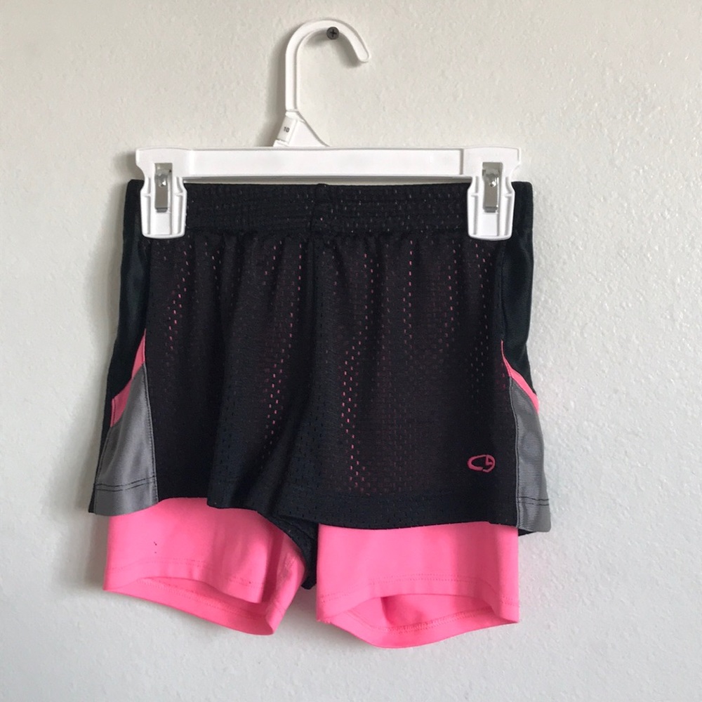 Champion 7/8 in GIRLS shorts